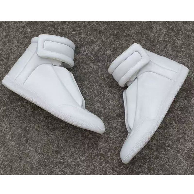 Women Futuristic Slip On High  - Circle Hook Set ulasan dan harga